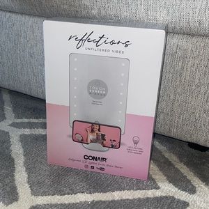 Conair Reflections Hollywood Led- Lighted Mirror